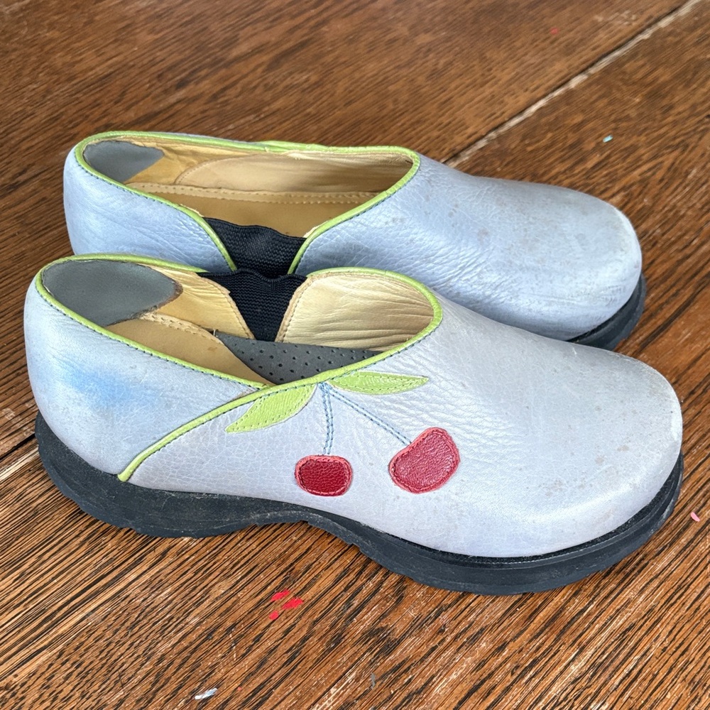 Giraudon Sports cheer Slip On Women’s 6.5 Leather